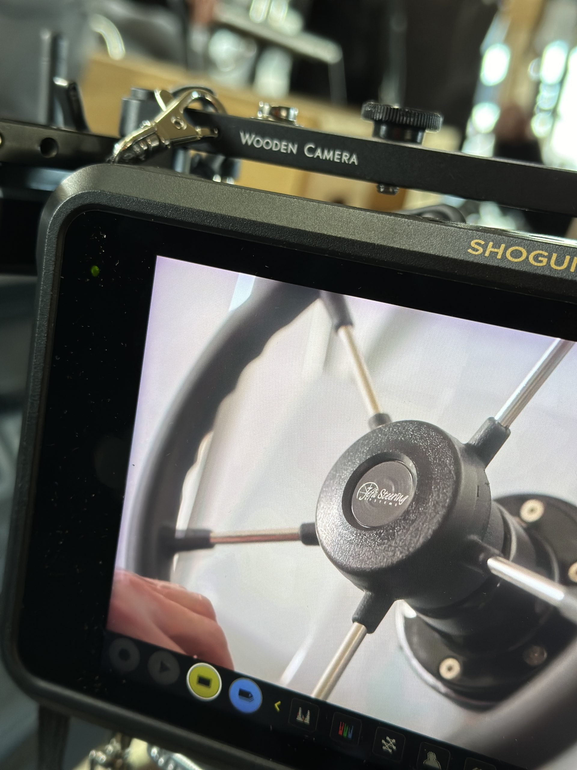 Steering system for ribs and powerboats